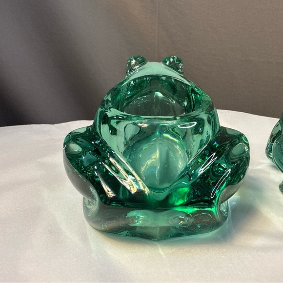 Green Indiana Glass Frog Figurines - Picture 7 of 13